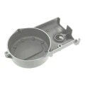 S221950-12 e - 10570-B-12-1 - Pokrywa silnika SIMSON S51, S53, S70, S83, SR50, SR80, KR51 prawa magneta iskrownika MEGU MZA aluminiowa malowana srebrna.webp
