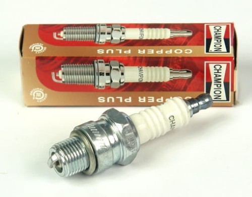 Świeca zapłonowa CHAMPION L82C